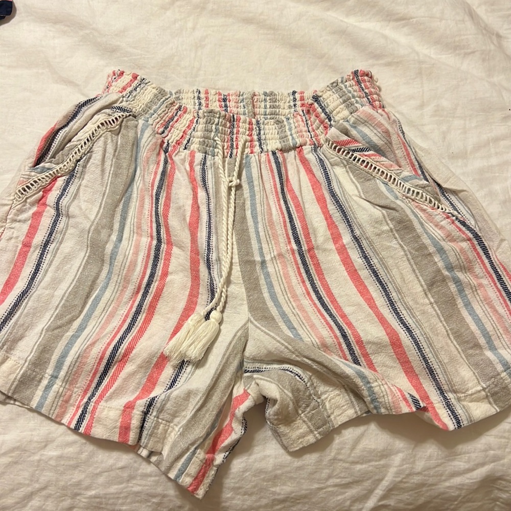Striped linen shorts